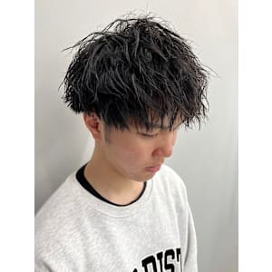 メンズショート マッシュ ツイストパーマ グレージュ 爽やか