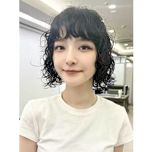 立体感はしっかり、頭は小さくにこだわったボブパーマ