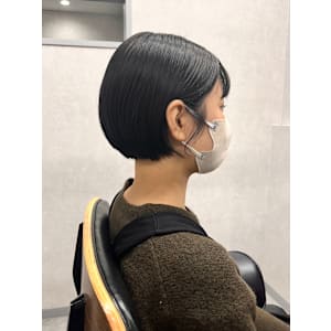 襟足スッキリ《ナチュラルショートボブ》