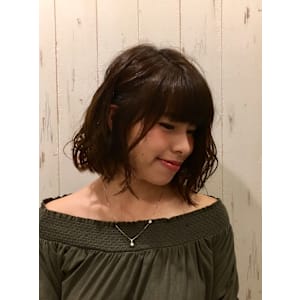 大人可愛いボブスタイル