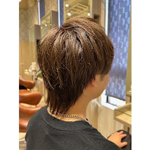 ツーブロック×ウルフカット◎束感レイヤーセンターパート