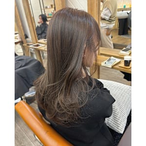 ブラウンベージュ/レイヤーカット/韓国/顔まわりカット/オリ