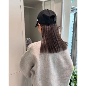 大人かわいいくびれミディラベンダーインナーカラー