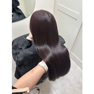 大人かわいいくびれミディラベンダーインナーカラー