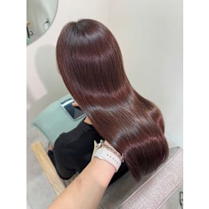 大人かわいいエギョモリミルクティーブラウン ひし形シルエット