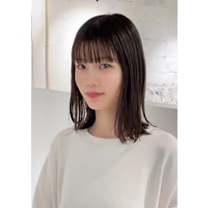 ミディアム外ハネ前髪