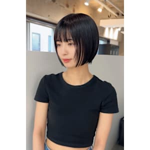 ショートボブレイヤー前髪