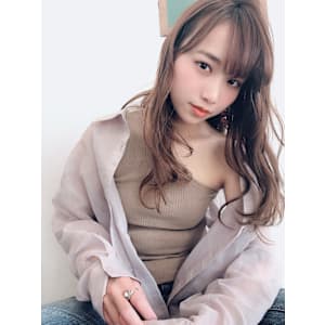 【松戸 右京】やわらかカール×透けバングロング