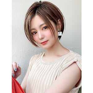 30代40代に人気の大人かわいい前髪ありのくびれショート