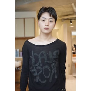 NERO HAIRSALON NAVY×スタイル