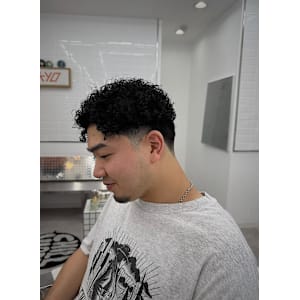 カーリーパーマ