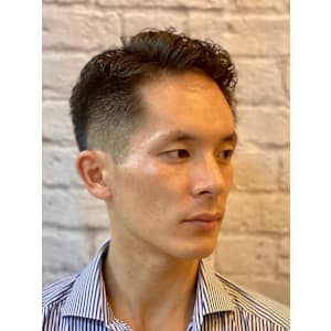 癖毛パーマ×ビジネスショート - 銀座マツナガ 新宿野村ビル店【ギンザマツナガ シンジュクノムラビルテン】掲載中