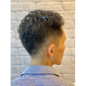 癖毛パーマ×ビジネスショート - 銀座マツナガ 新宿野村ビル店【ギンザマツナガ シンジュクノムラビルテン】掲載中