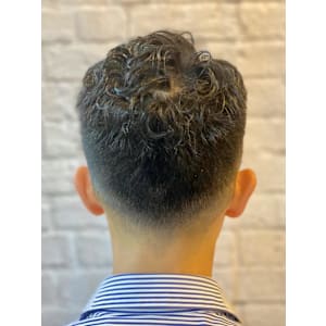 癖毛パーマ×ビジネスショート - 銀座マツナガ 新宿野村ビル店【ギンザマツナガ シンジュクノムラビルテン】掲載中