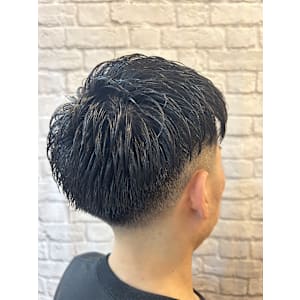 クセのない髪に"自然なクセ"で、ノーセットでも扱いやすく