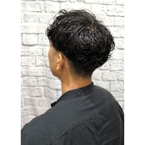 朝のセットが楽になるクセ毛風パーマ！ - グレイスフルバーバー プラチナム【グレイスフルバーバー プラチナム】掲載中