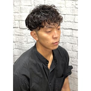 朝のセットが楽になるクセ毛風パーマ！ - グレイスフルバーバー プラチナム【グレイスフルバーバー プラチナム】掲載中