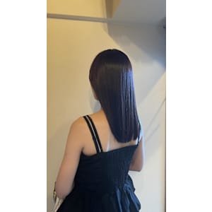 髪質改善ストレートとワインレッド - NEED by SCALE【ニードバイスケール】掲載中