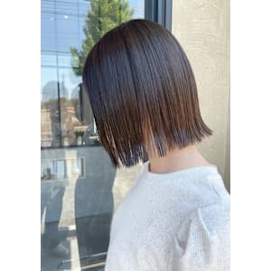 切りっぱなしボブ