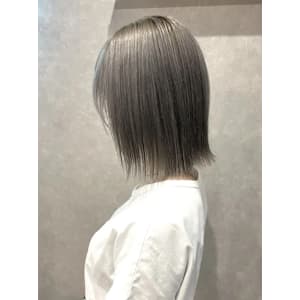 切りっぱなしボブ/グレージュ