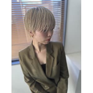 ホワイトブロンド×マッシュショート - BIANCA 伊勢崎店【ビアンカ イセサキテン】掲載中