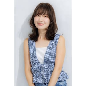 ニュアンスパーマスタイル　くびれレイヤーパーマ