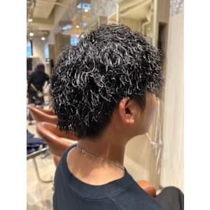 Vis ill 秋葉原店【ビス イル】×スタイル