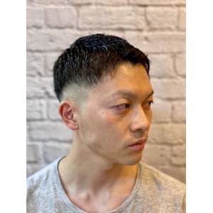 フェード×ツーブロショート - 銀座マツナガ 新宿野村ビル店【ギンザマツナガ シンジュクノムラビルテン】掲載中