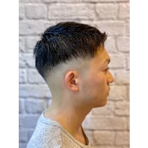 フェード×ツーブロショート - 銀座マツナガ 新宿野村ビル店【ギンザマツナガ シンジュクノムラビルテン】掲載中