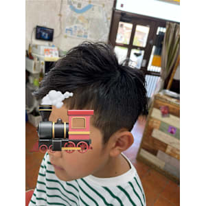 アシメ - 山下理容所【ヤマシタリヨウショ】掲載中