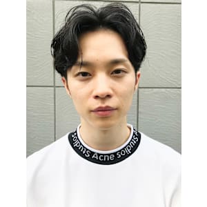 大人センターパートスタイル