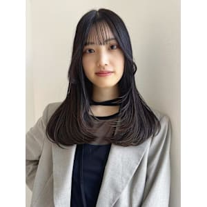 ケイ【新潟/万代】ミディアムレイヤー　顔まわりレイヤー