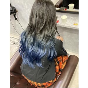 グラデーションカラーブルー - GLADGE池袋/ダブルカラー/ブリーチ【グラッジイケブクロダブルカラーブリーチ】掲載中