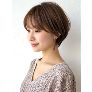 ショートボブ 美人ショート ベージュ 赤み消しカラー 40代