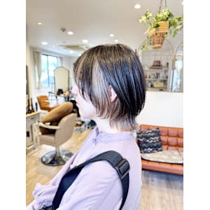 顔まわりレイヤー×インナーカラー