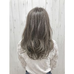 GRANZE 梅田店《大阪駅前第1ビル店》×スタイル