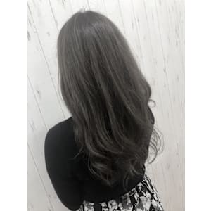 GRANZE 梅田店《大阪駅前第1ビル店》×スタイル