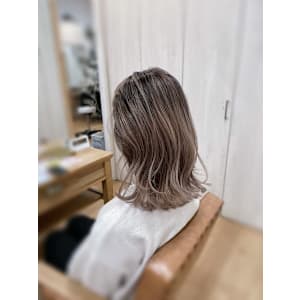 GRANZE 梅田店《大阪駅前第1ビル店》×スタイル