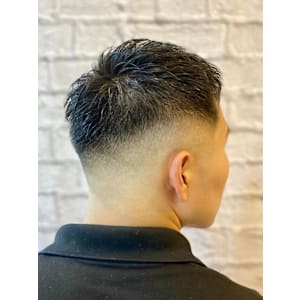 フェードカットスタイル - 銀座マツナガ 新宿野村ビル店【ギンザマツナガ シンジュクノムラビルテン】掲載中