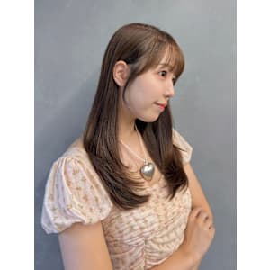 レイヤー　顔まわり　艶髪