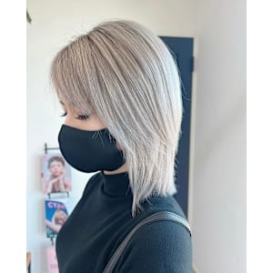 全頭ブリーチホワイトカラー髪質改善トリートメント