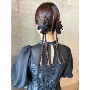 ヘアセット お呼ばれヘア 編み下ろし ダークブラウン 20代