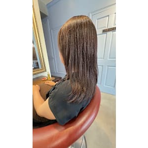 レイヤーカットくびれヘア - Lourdes hair design【ルルドヘアーデザイン】掲載中