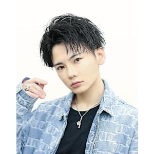 ソフトツイスト アップバング ショート