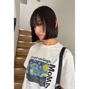 切りっぱなしボブ姫カットレイヤー前髪ぱっつんグレージュ