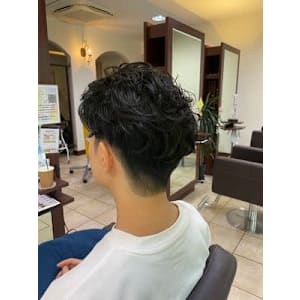 ラフにオシャレ！メンズパーマ