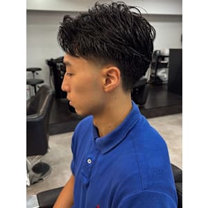 バーバーテーパーフェードラフセンターパート/渋谷/代々木