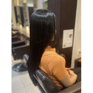 酸性ストレートで髪質改善