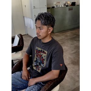 渋ハイトーンメンズアップバングショート/キックボクシング選手