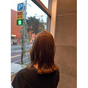 オリーブベージュ